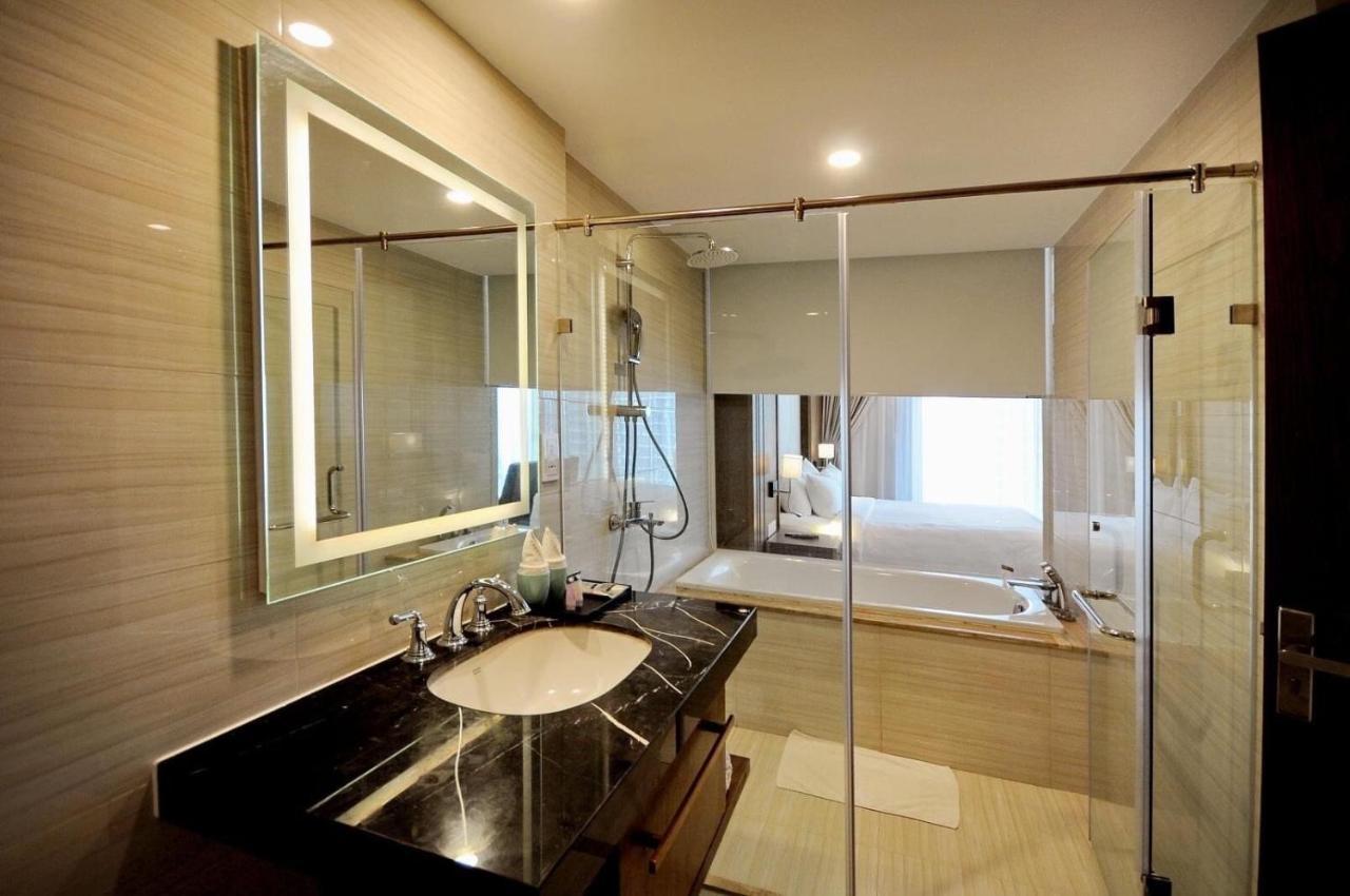 Capital Panorama Apartment Nha Trang Exteriör bild